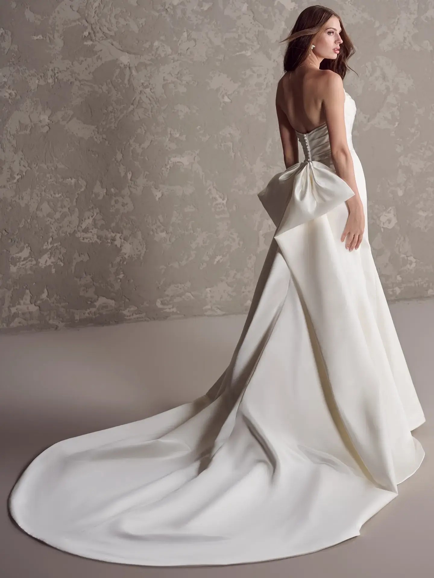 Current Bridal Trends Brides Should Know Before Making an Appointment! Image