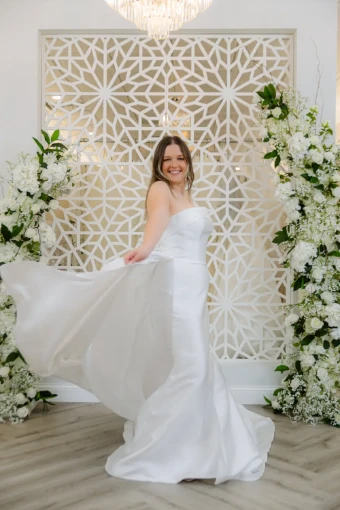 Rose + Grace Avalynn #3 thumbnail