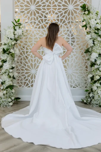 Rose + Grace Avalynn #5 thumbnail