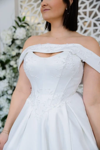 Rose + Grace Andora #1 thumbnail